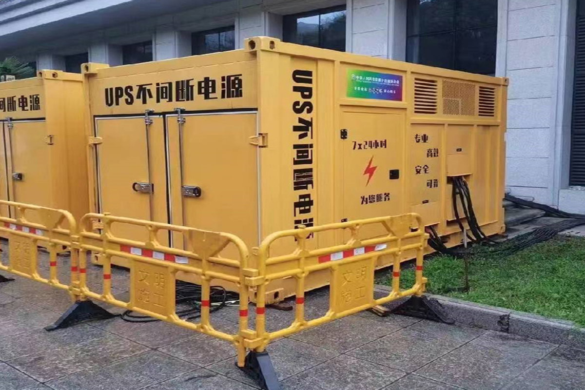 蕲春发电机租赁施工现场